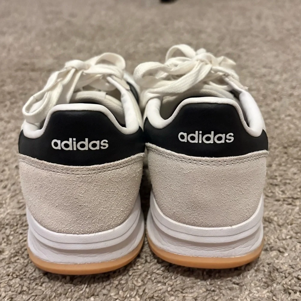 Adidas Run 70s 2.0 Sneaker - Picture 2 of 4